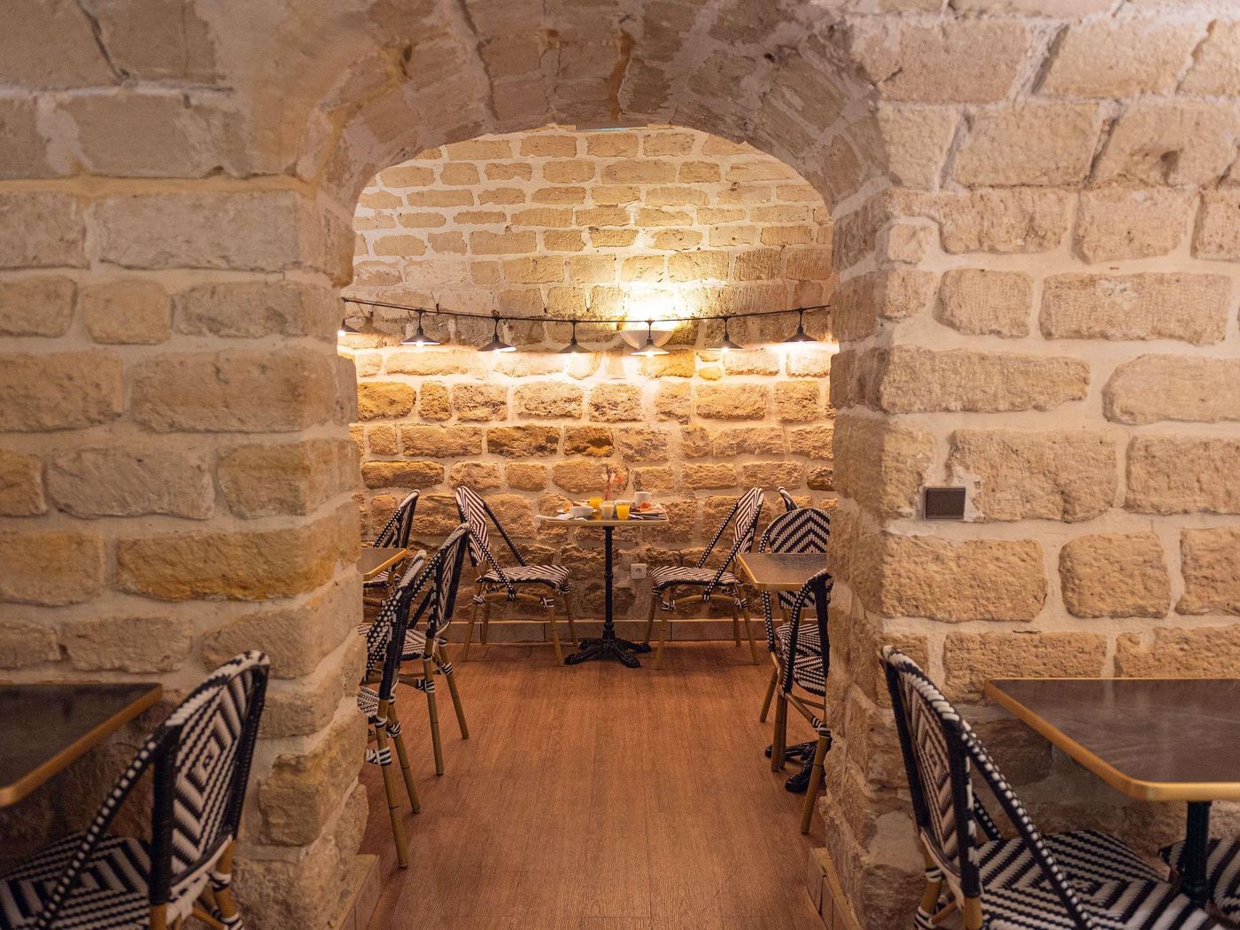 ibis-Styles-Paris-Batignolles-Restaurant-19