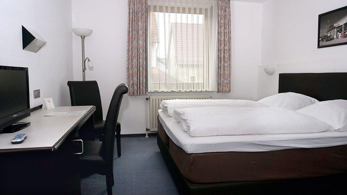 Hotel Gasthof Traube-Germany-KERNEN-Room-10