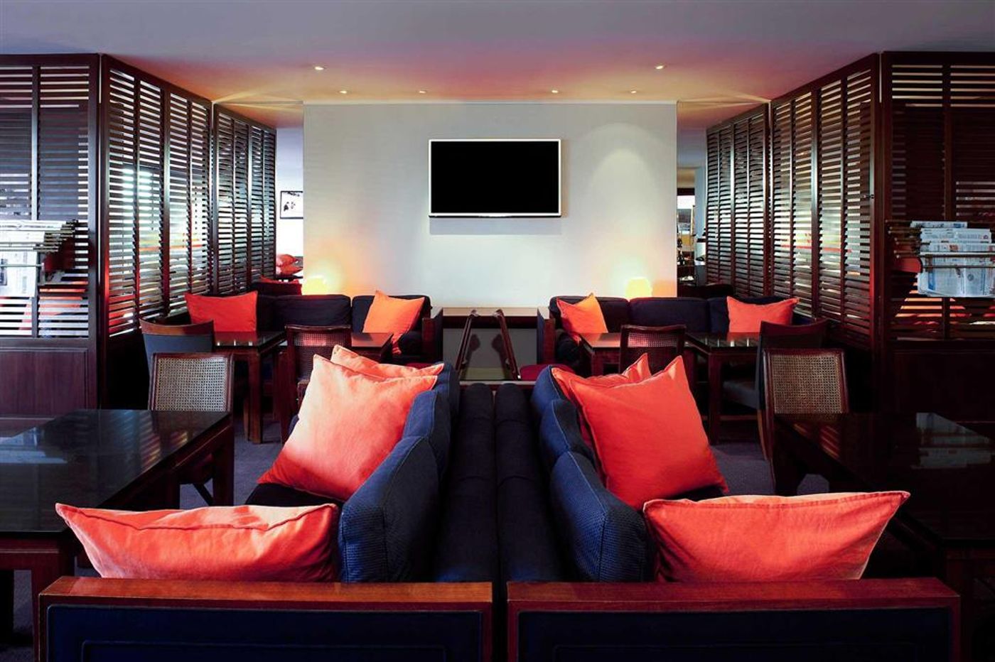 Novotel-Paris-Tour-Eiffel-Bar-26