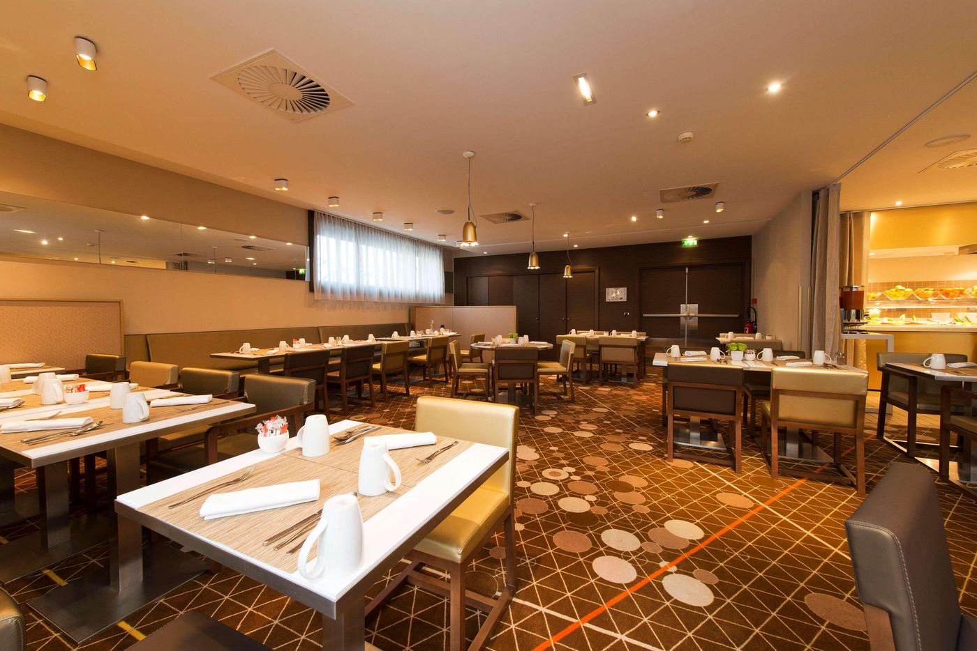 Hyatt-Regency-Nice-Palais-De-La-Mediterranee-Conferences-43