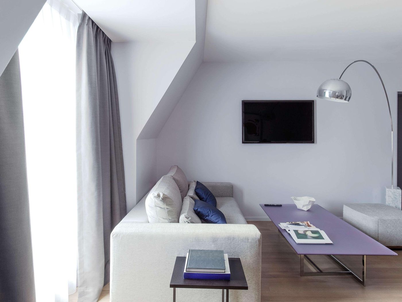 Sofitel-Paris-Arc-de-Triomphe-Room-45