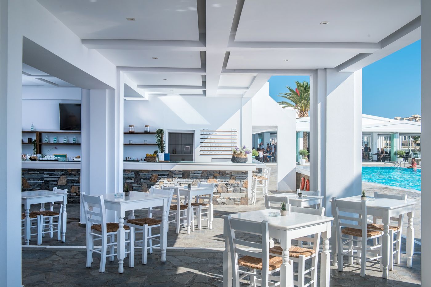 Peninsula-Resort---Spa-Bar-37