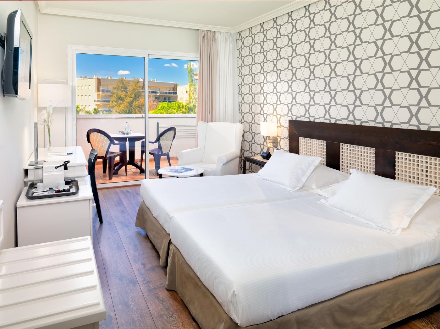 H10-Salauris-Palace-Room-14