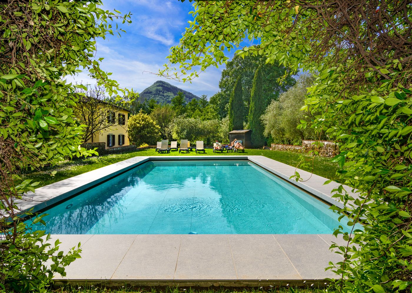 Albergo-Villa-Marta-Pool-10