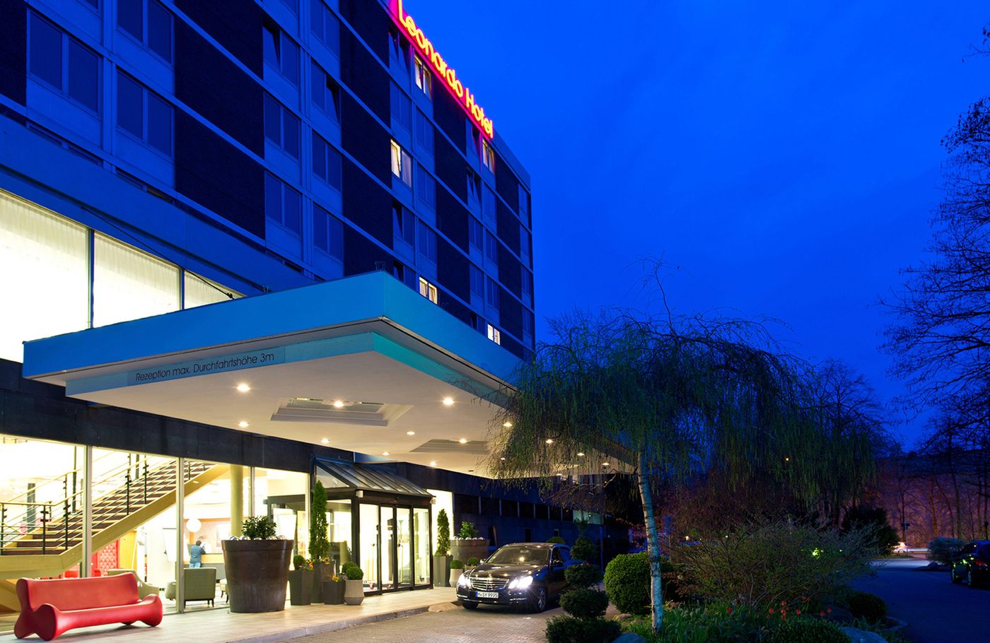 Leonardo-Hotel-Munich-Arabellapark-General-view-11