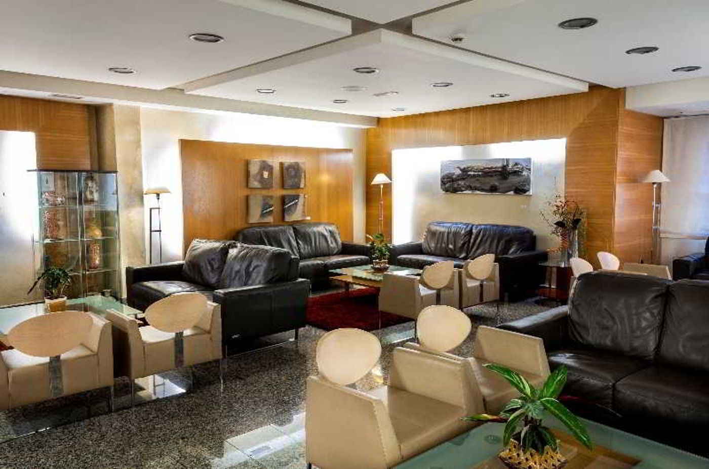 Nuevo-Torreluz-Lobby-29