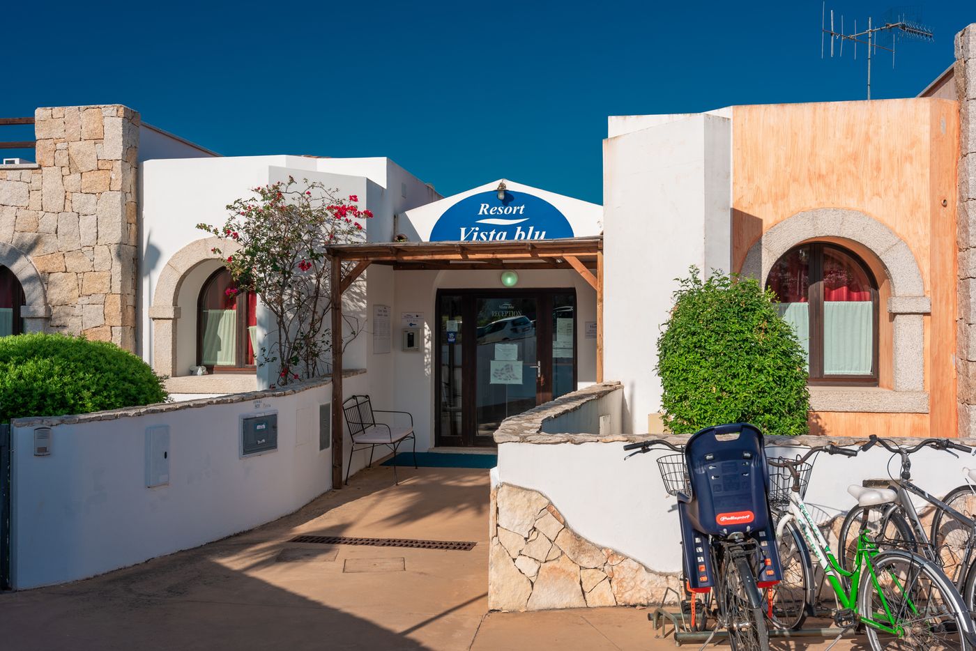 Vista-Blu-Resort-Lobby-18