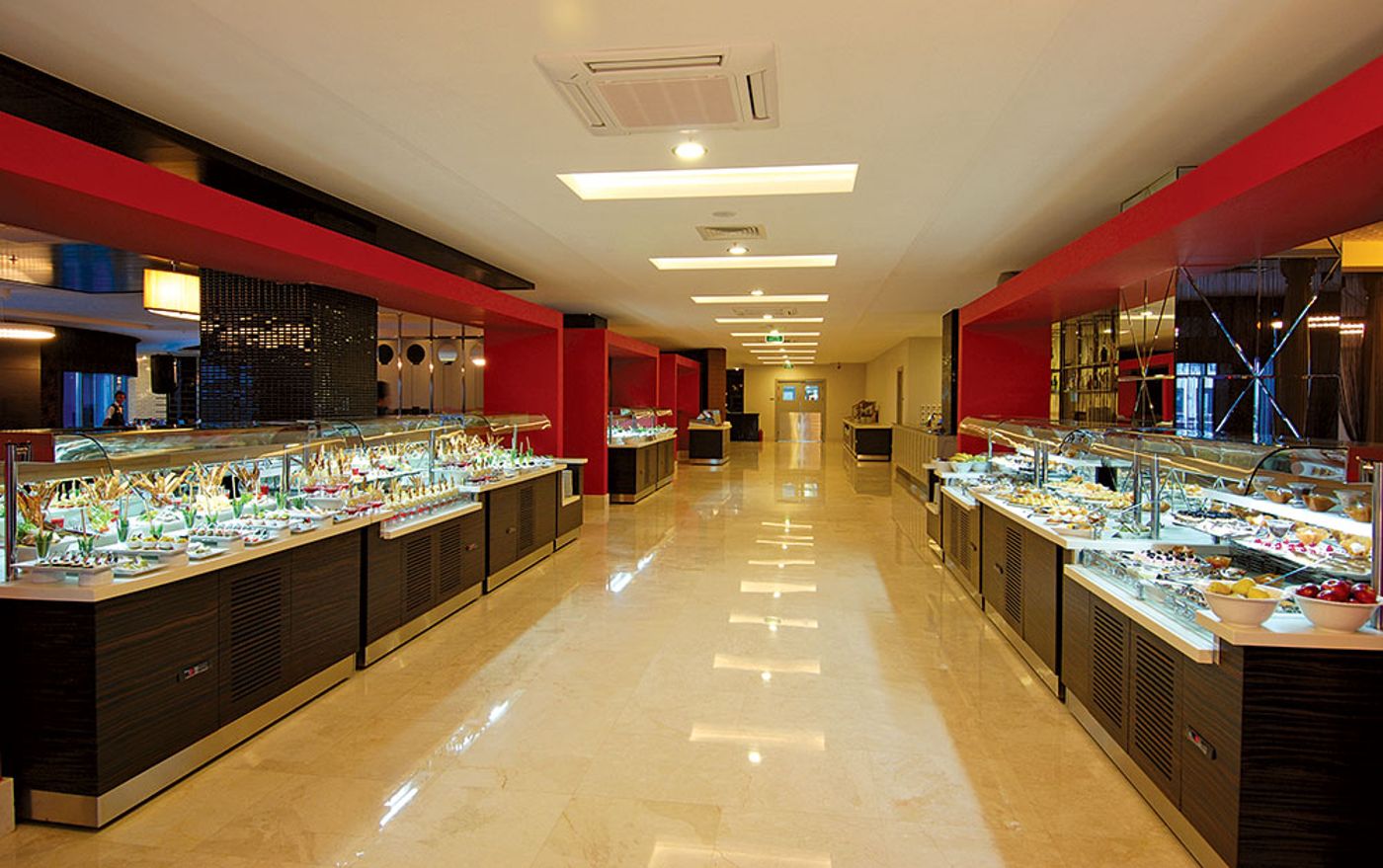 Commodore Elite Suites & Spa - Adults Only