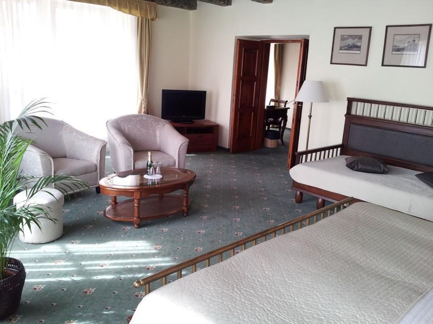 U-Tri-Pstrosu-Room-41