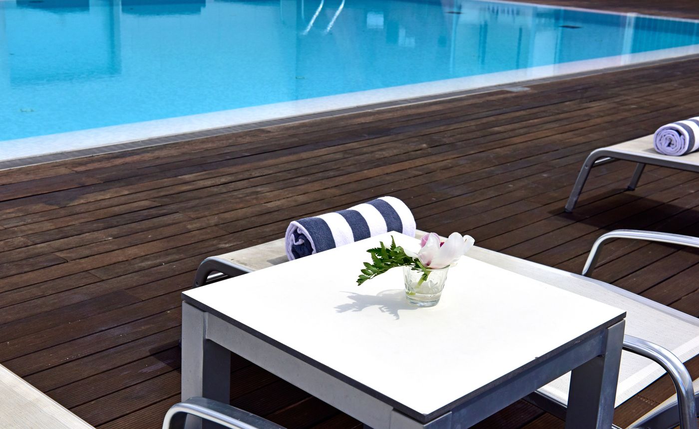 Pousada-Palacio-de-Estoi-Pool-17