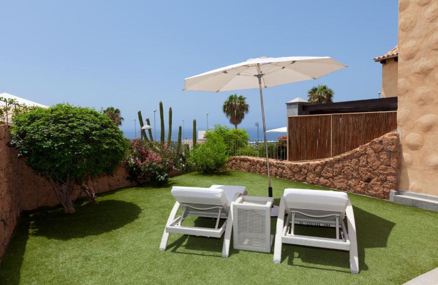 Hotel-Suite-Villa-Mar----a-Room-38