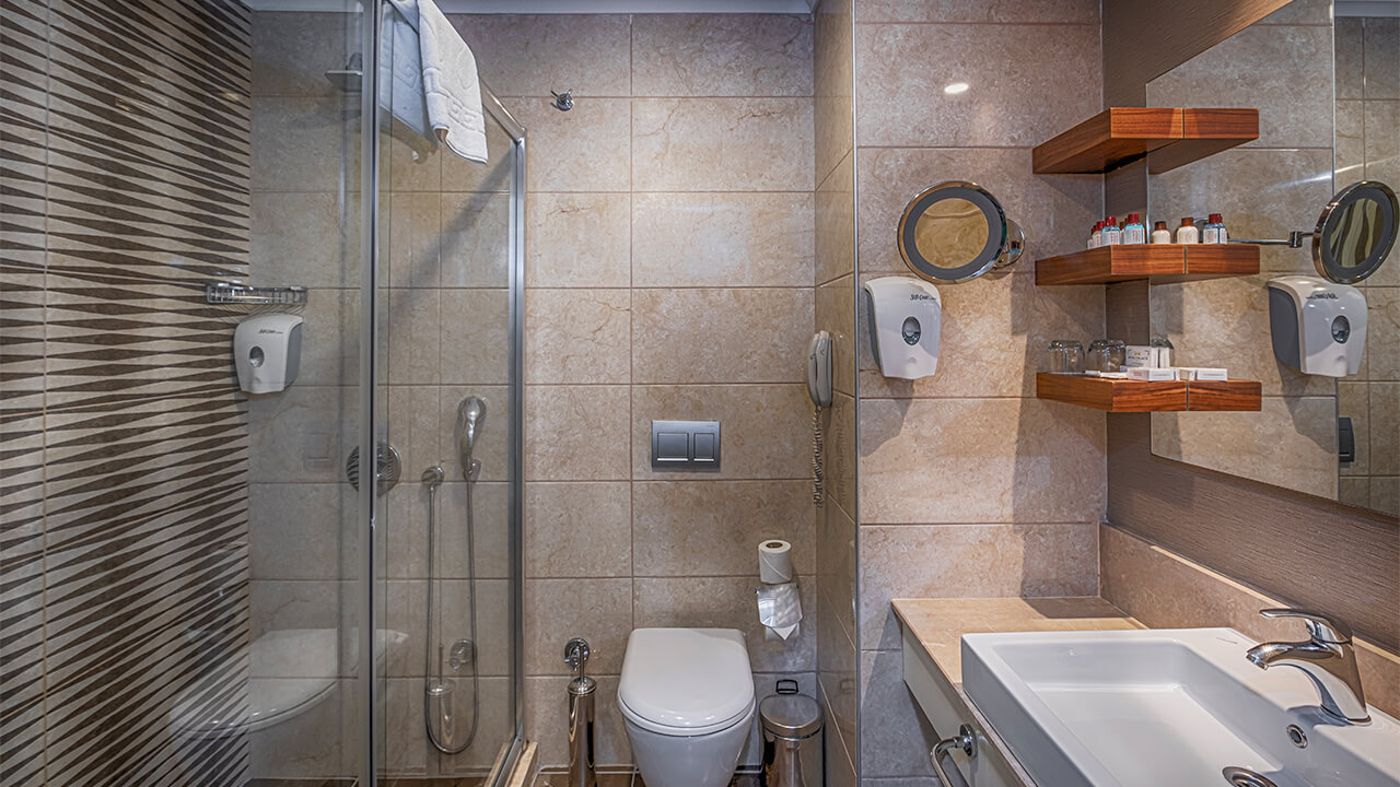 Well-Palace-Side-Room-39