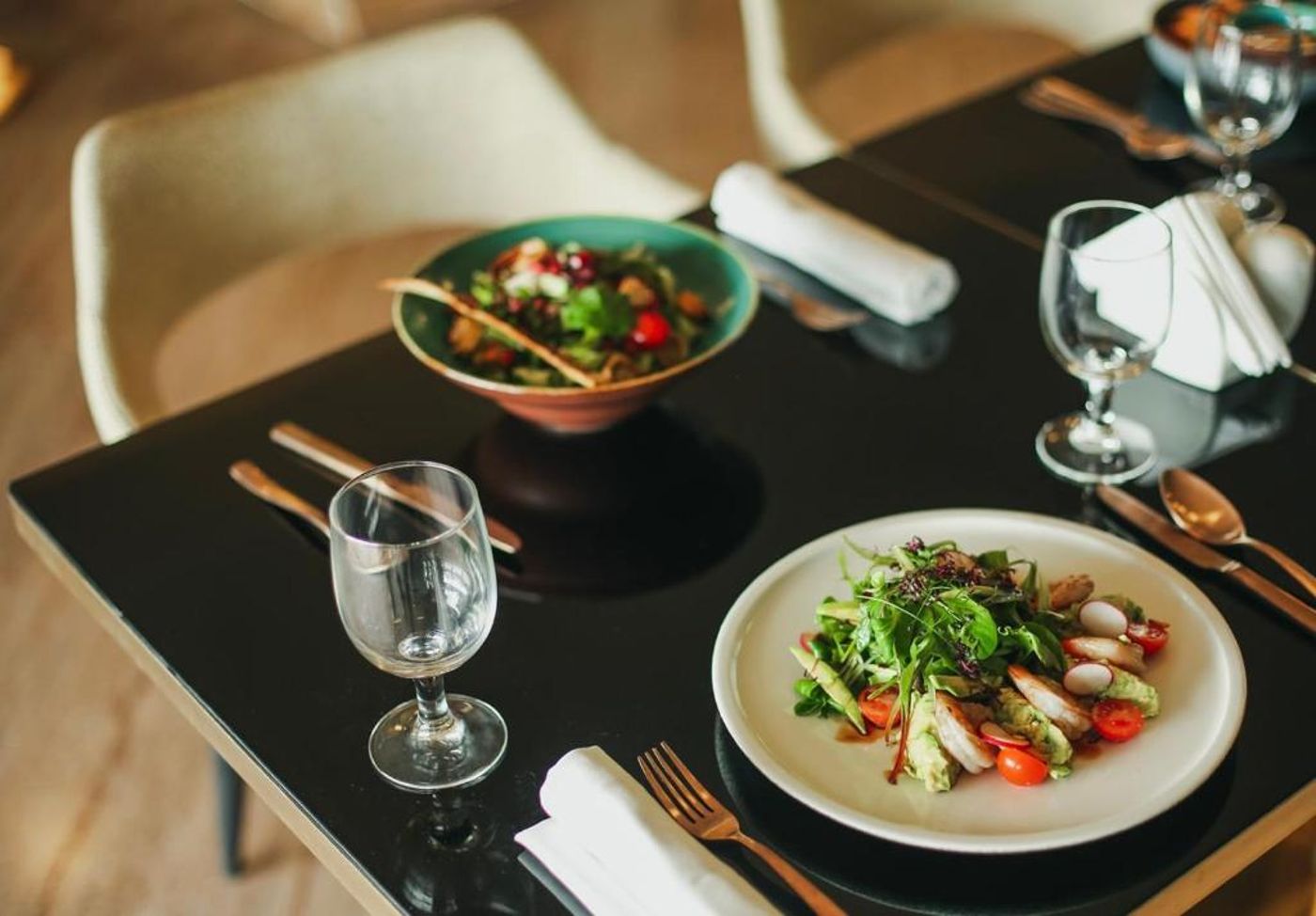 Dubai-Marine-Beach-Resort-and-Spa-Restaurant-57