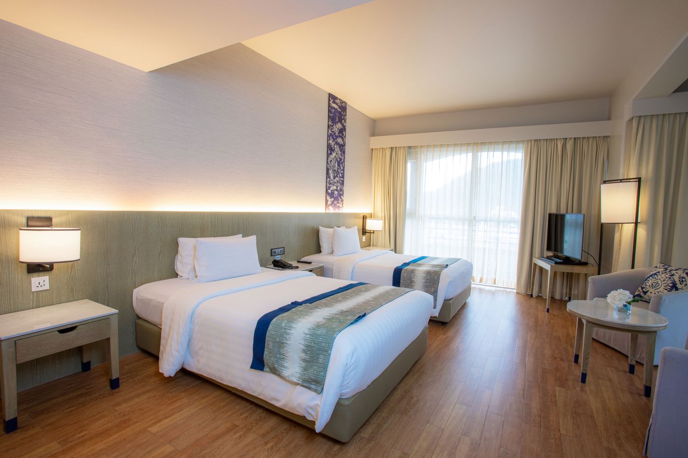 Royal-Paradise-Room-32