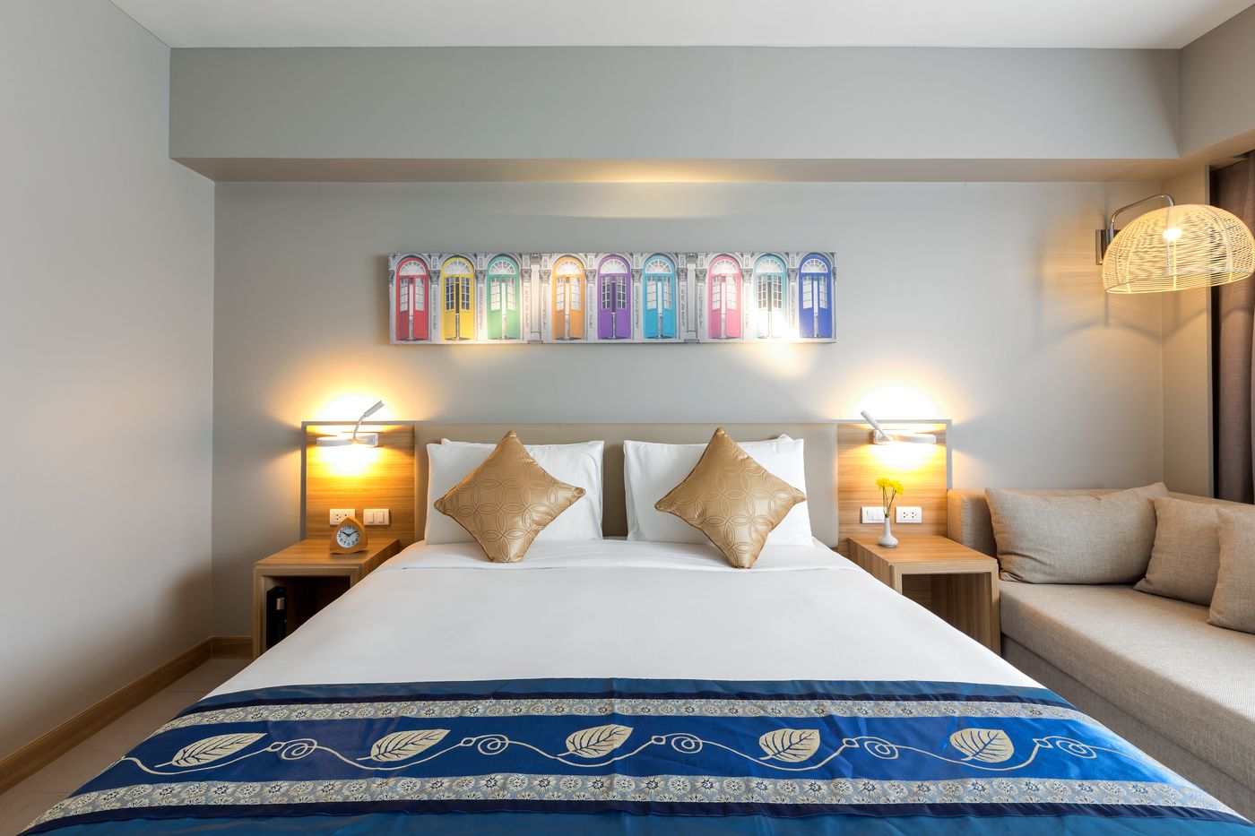 Oakwood Hotel Journeyhub Phuket-Thailand-Phuket-Room-9