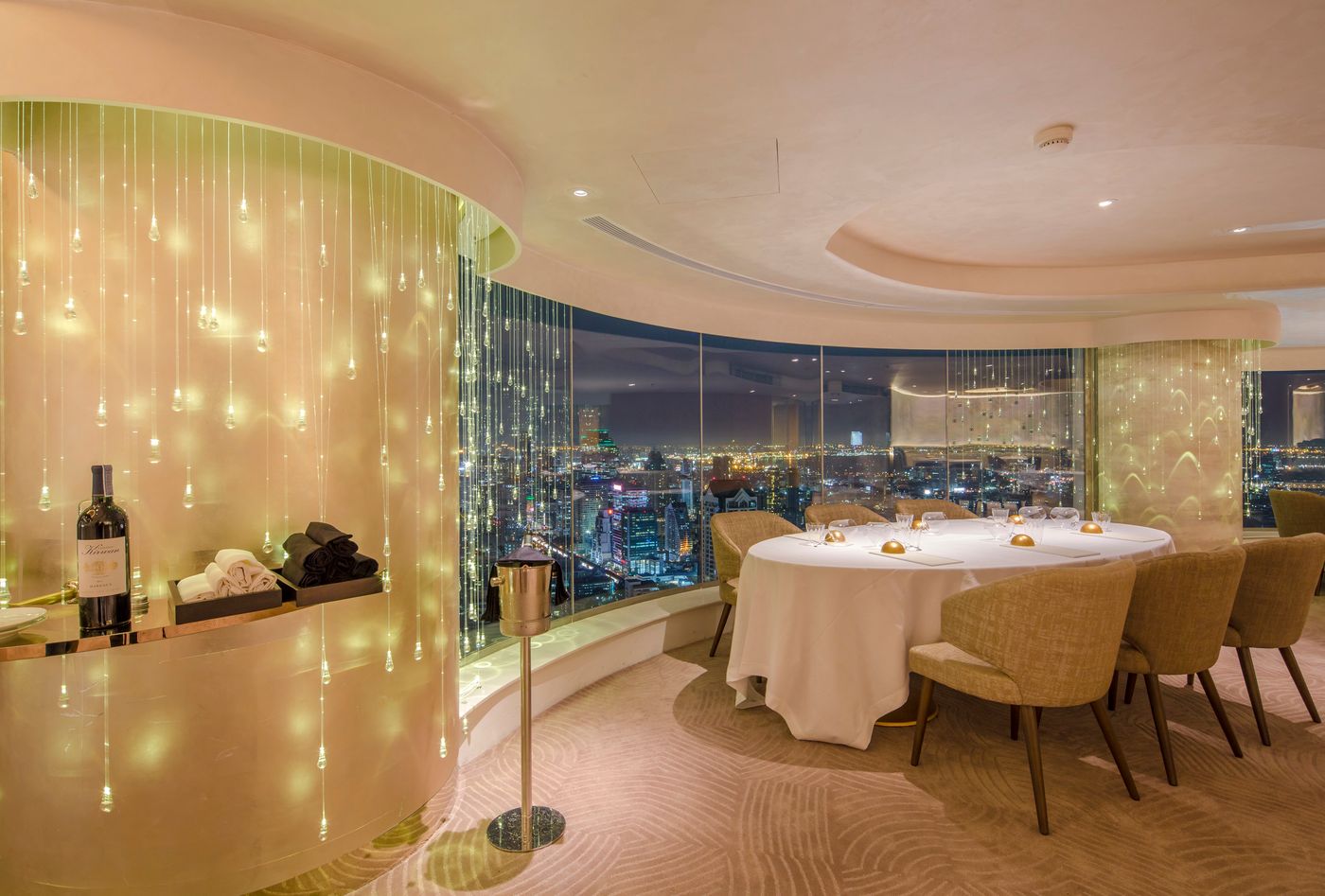 Tower-Club-at-Lebua-Restaurant-21