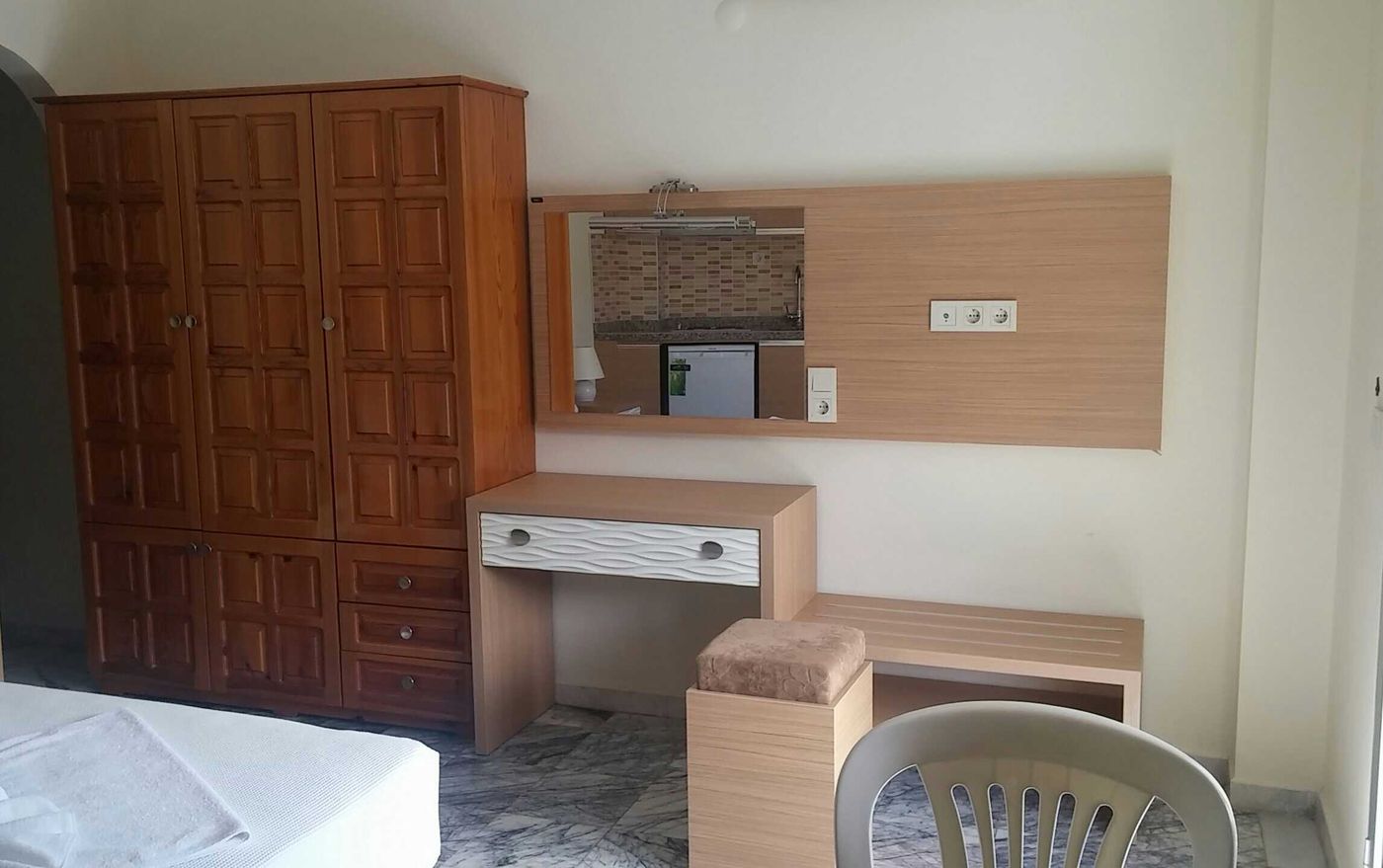 Sahin-Palace-Apartments-Room-27