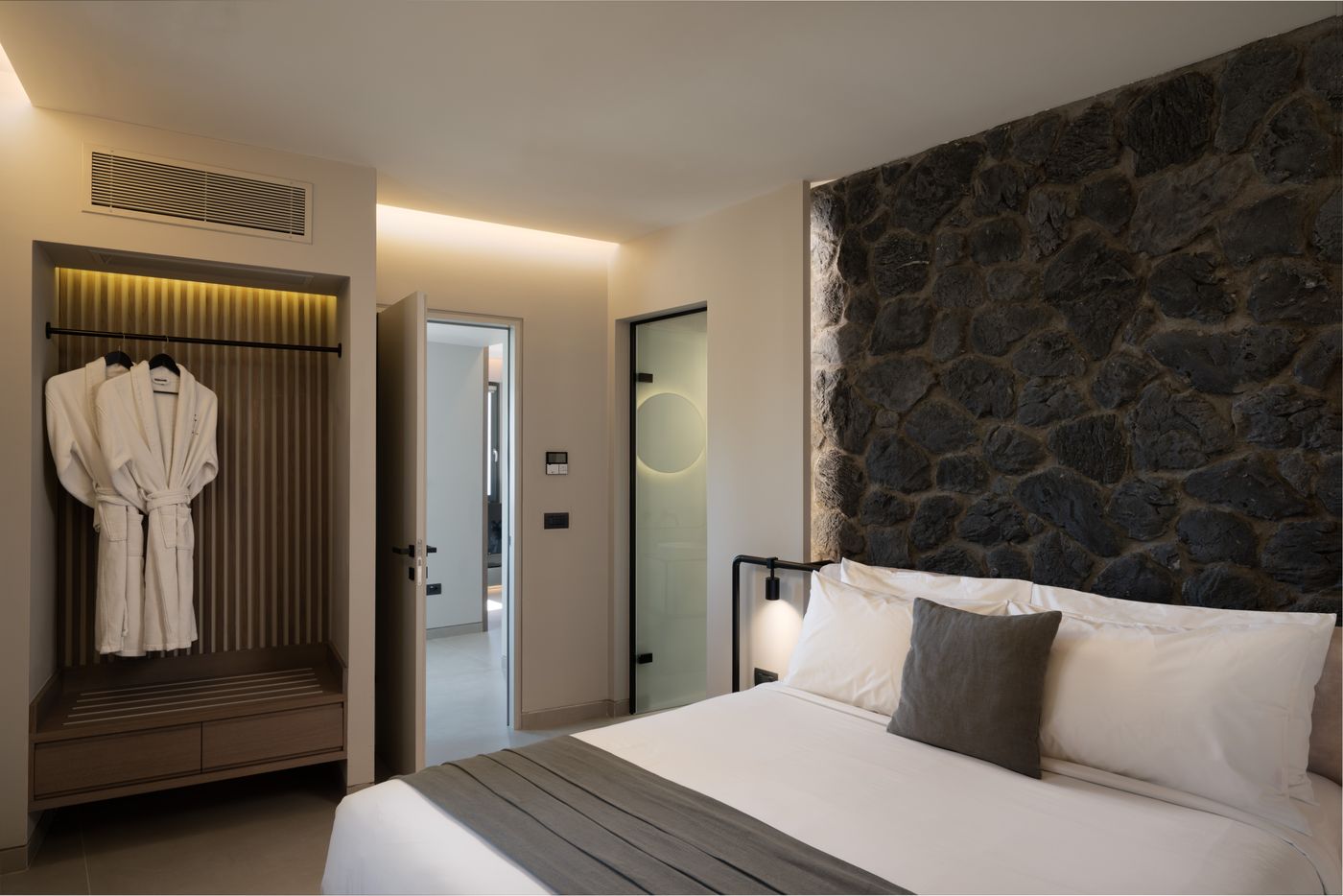 Apikia-Santorini-Room-42