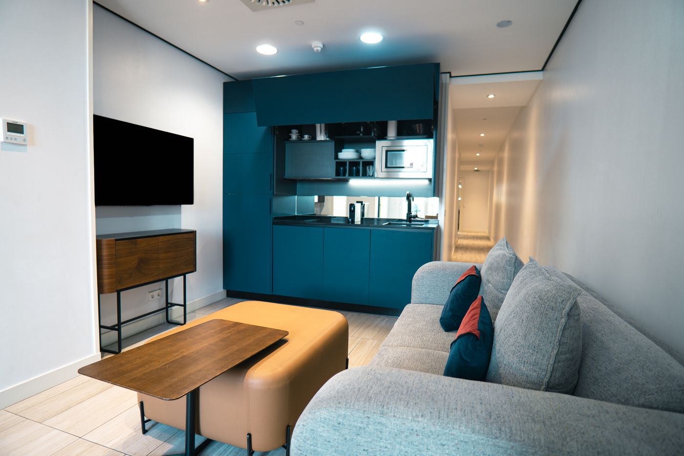 Smartrental-Collection-Gran-Via-Centric-II-Room-56