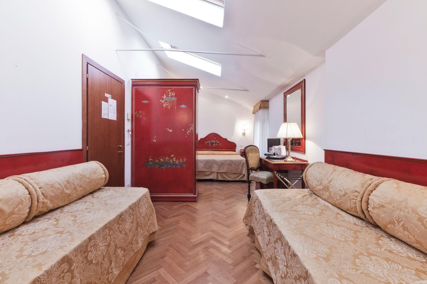 Palazzo-Cendon-Room-15