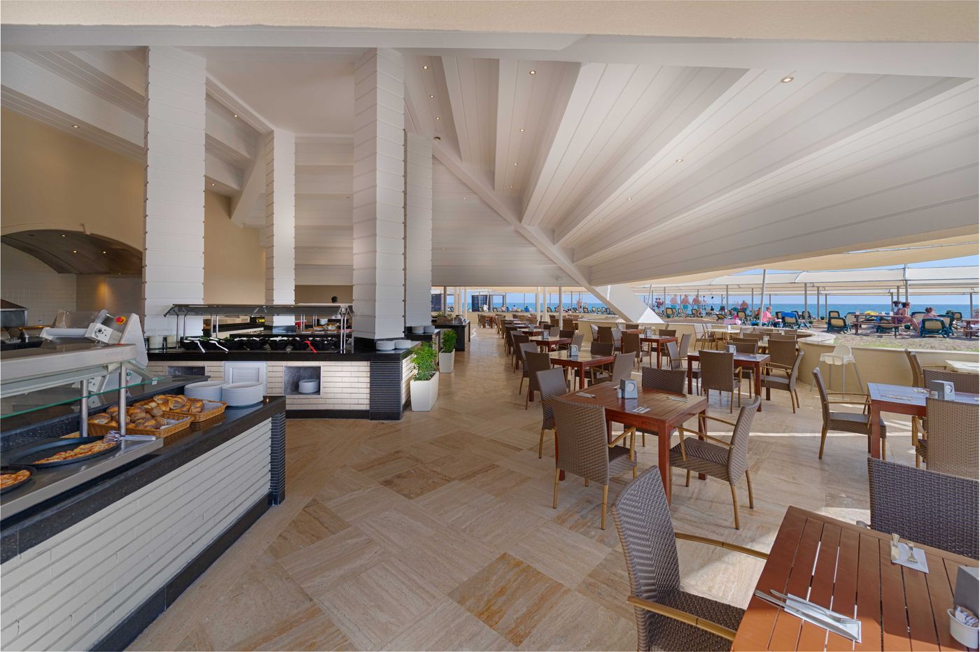 Seven-Seas-Hotel-Blue-Restaurant-66