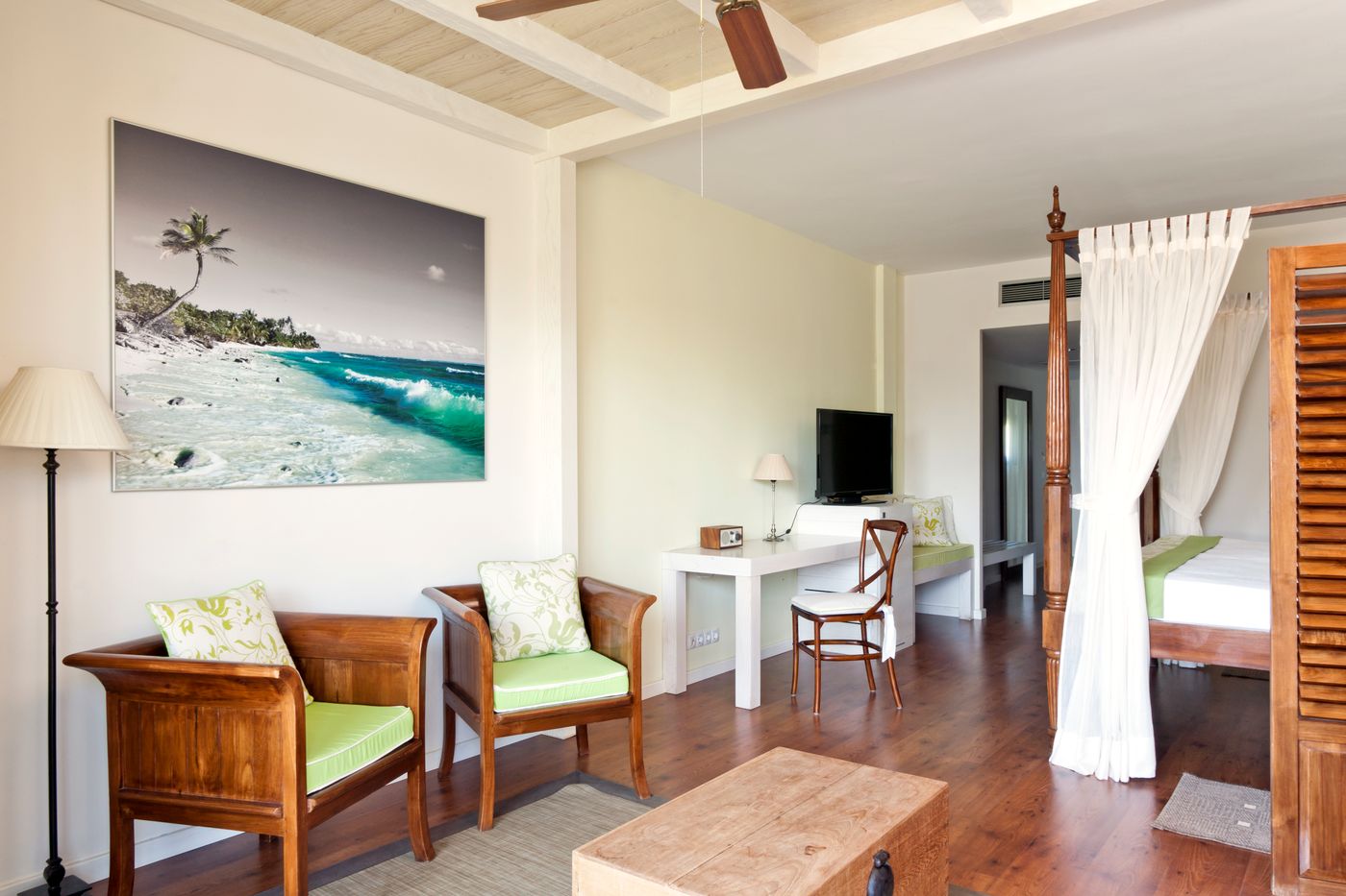 PortAventura-Hotel-Caribe---Theme-Park-Room-28