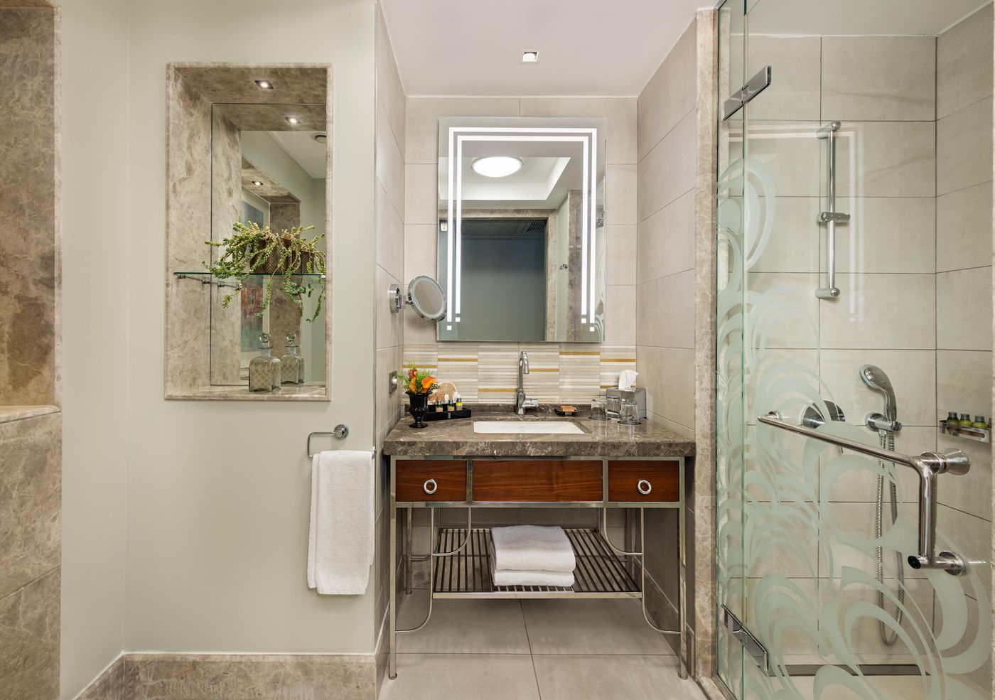 The-Artisan-Istanbul-MGallery-Room-42