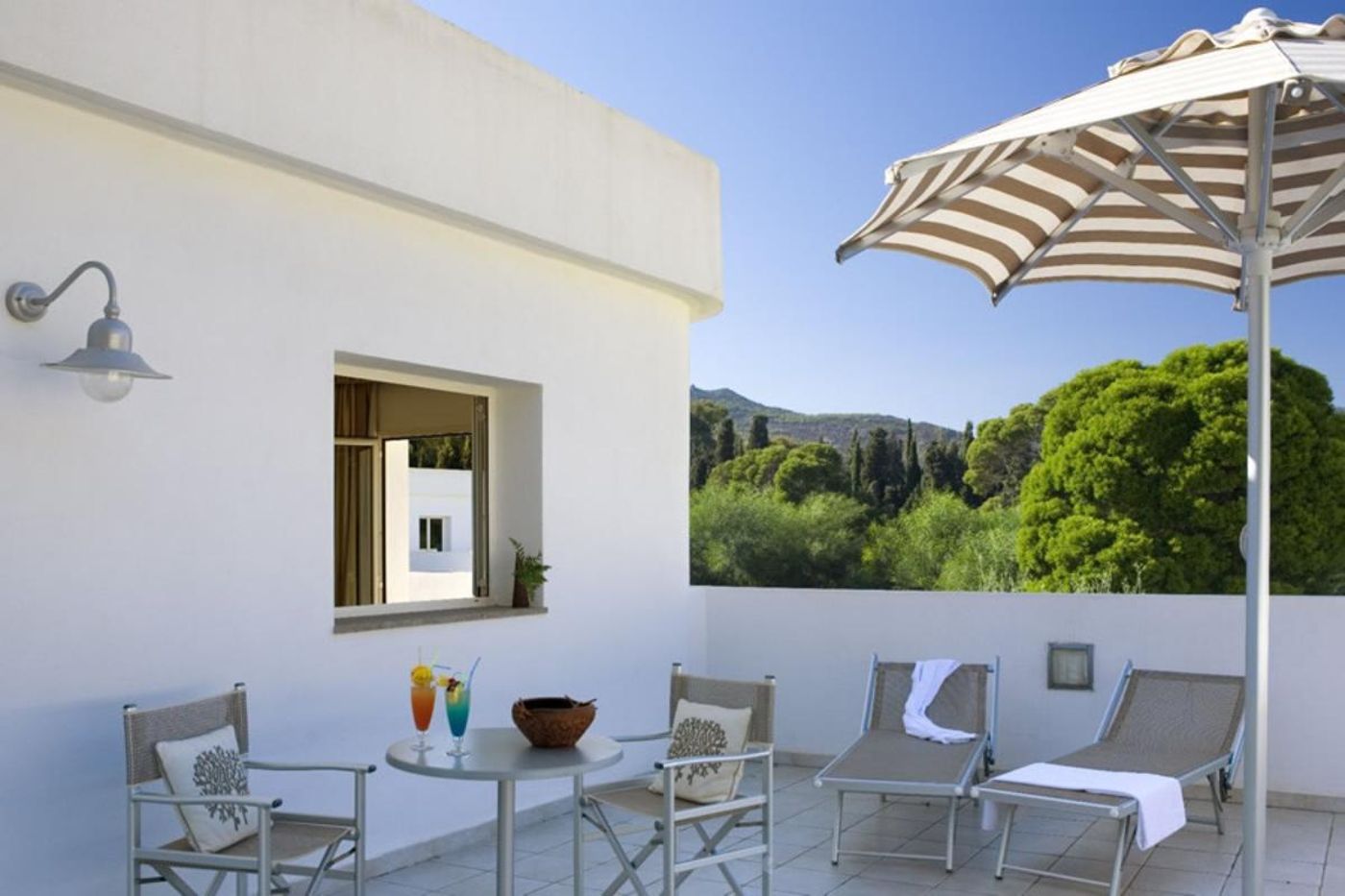 Flamingo-Hotel-Room-12