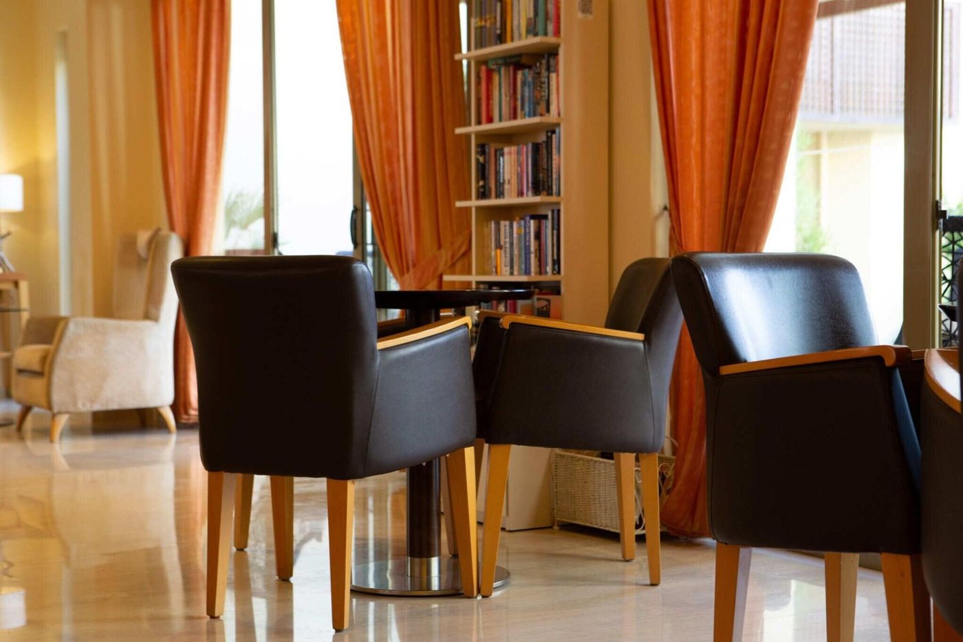 Santa-Marina-Plaza-Lobby-36