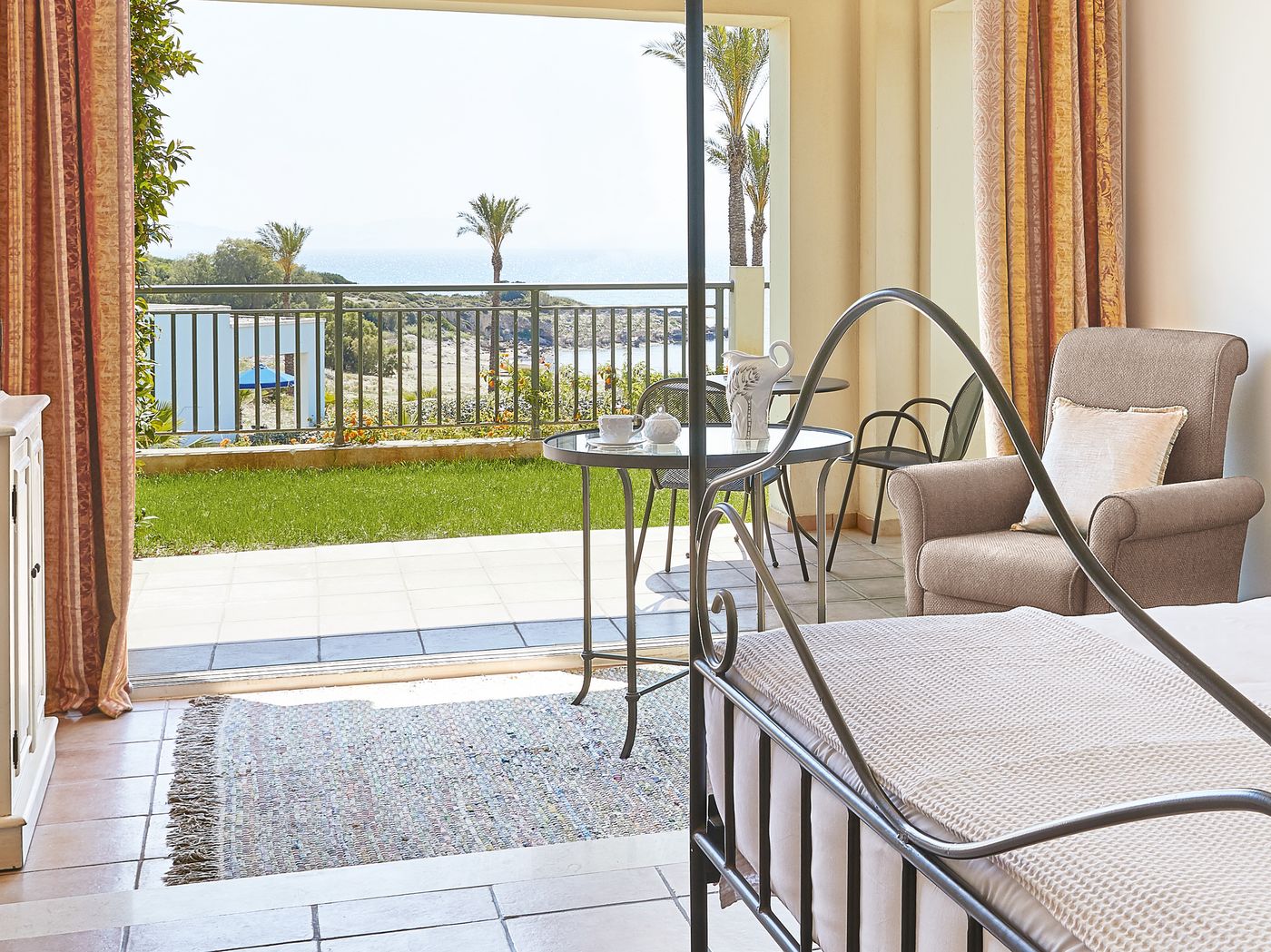 Grecotel-Olympia-Oasis-Village---Aqua-Park-Room-66