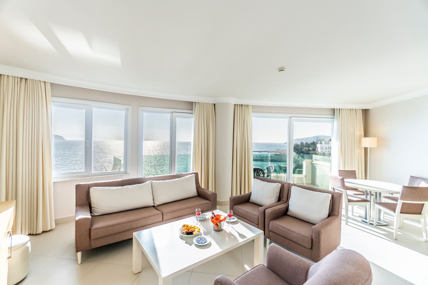 Dragut-Point-South-Hotel-Room-28