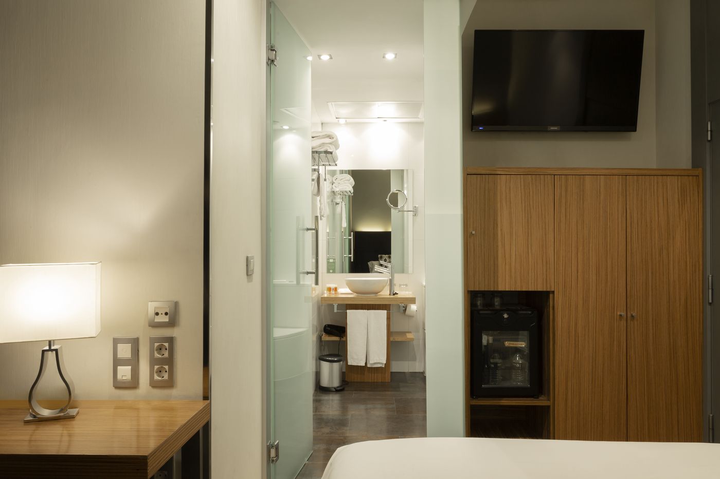 Petit-Palace-Plaza-del-Carmen-Room-16