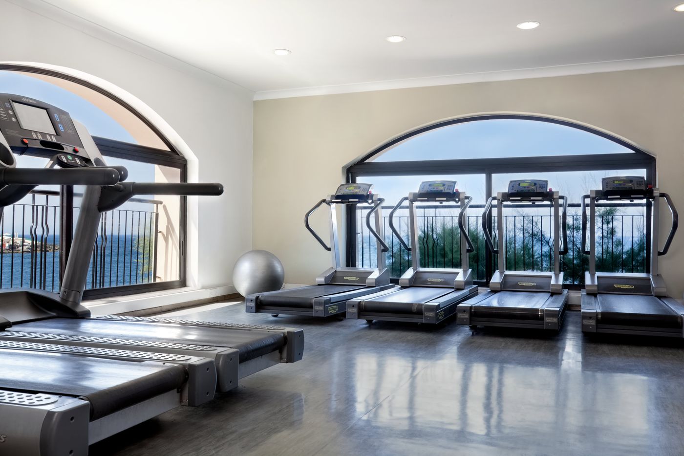 The-Westin-Dragonara-Resort-Sports-and-Entertainment-85