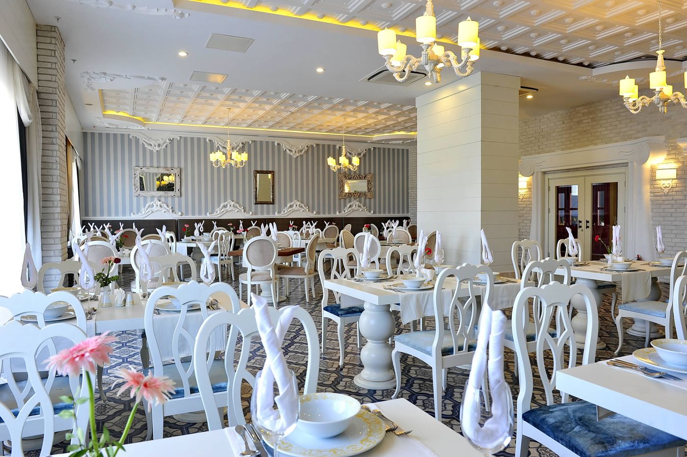 Lake---River-Side-Hotel---Spa-Restaurant-47