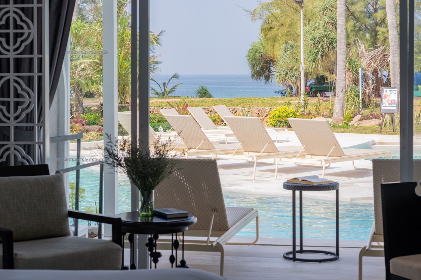 Thavorn-Palm-Beach-Resort-Room-22