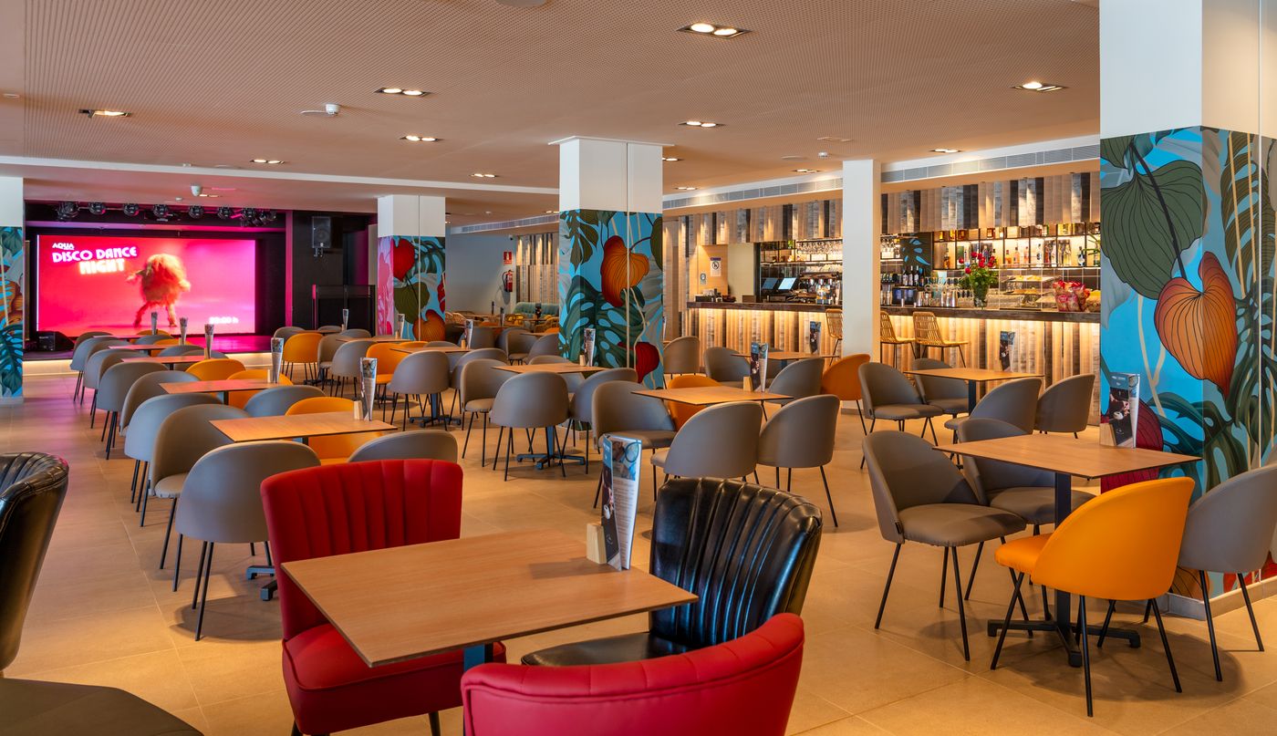 AQUA Hotel The Breeze