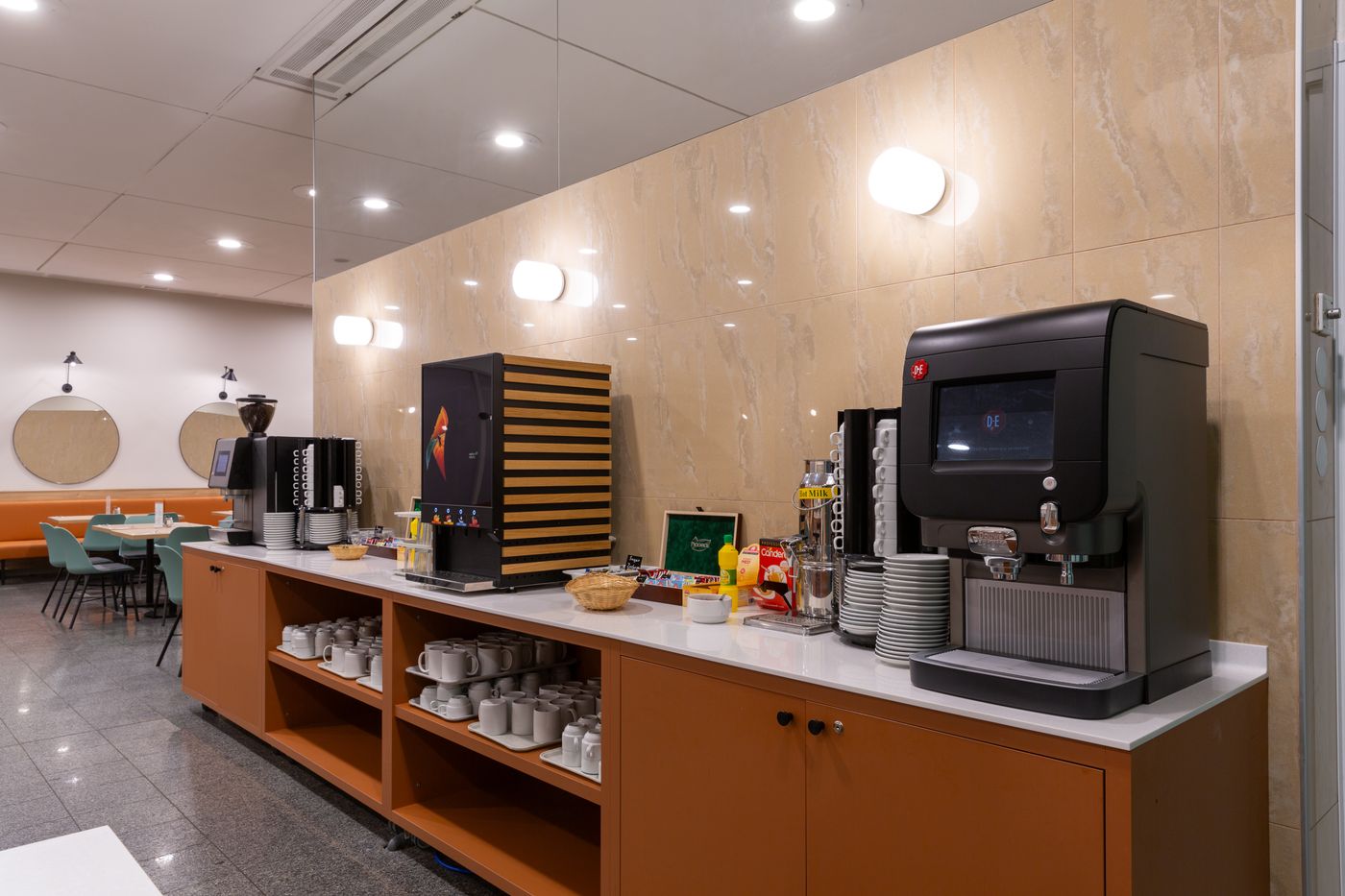 Olympik-Tristar-Restaurant-7