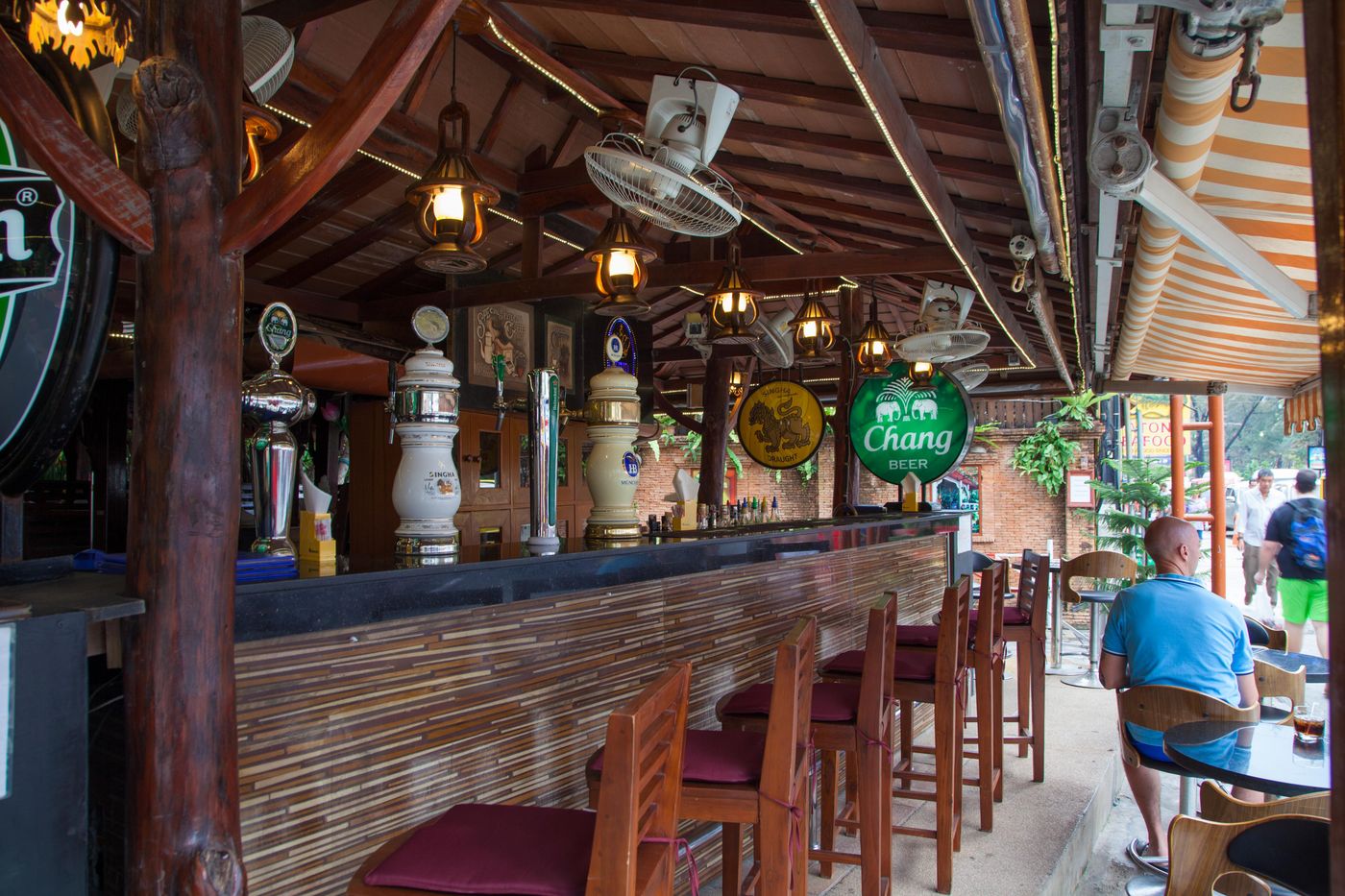 Tropica-Bungalow-Hotel-Bar-59
