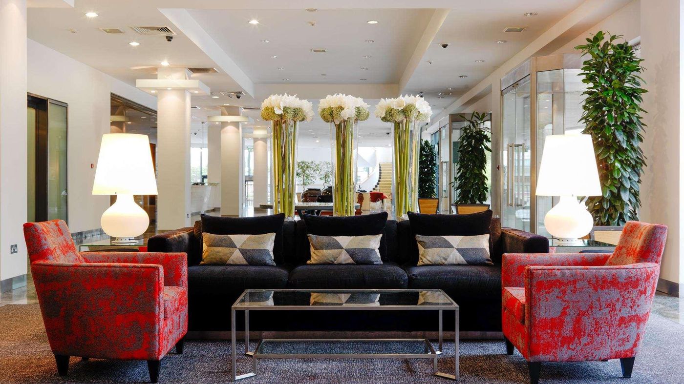 Herbert-Park-Hotel-Lobby-4