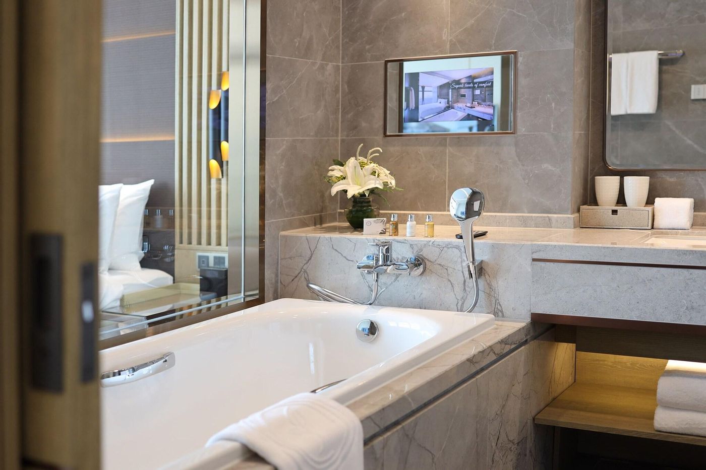 One-Eight-One-Hotel-Serviced-Residences-Room-31