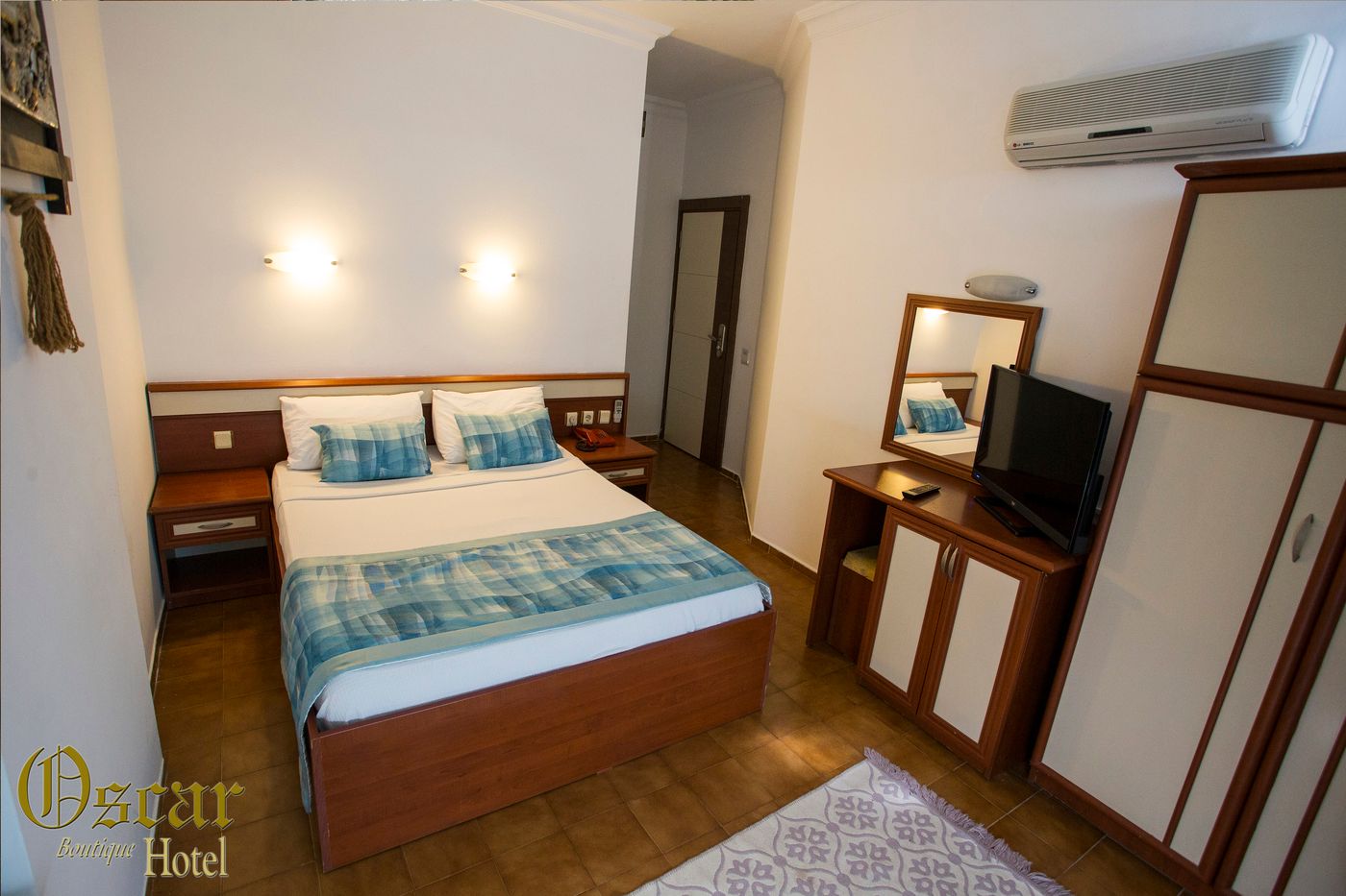 Oscar-Boutique-Hotel-Room-39