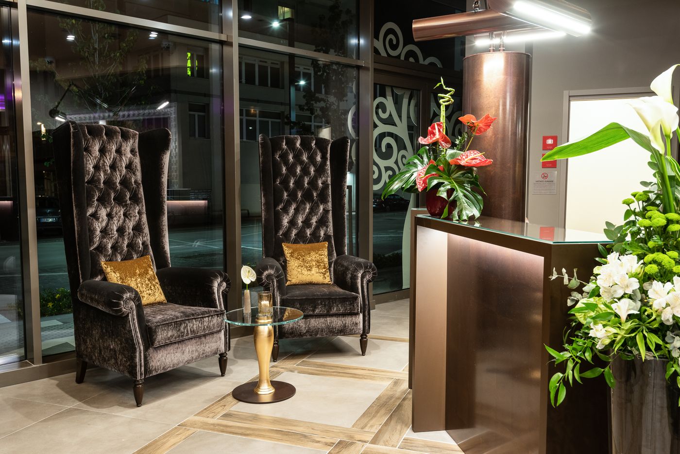 Leonardo-Royal-Hotel-Venice-Mestre-Lobby-1