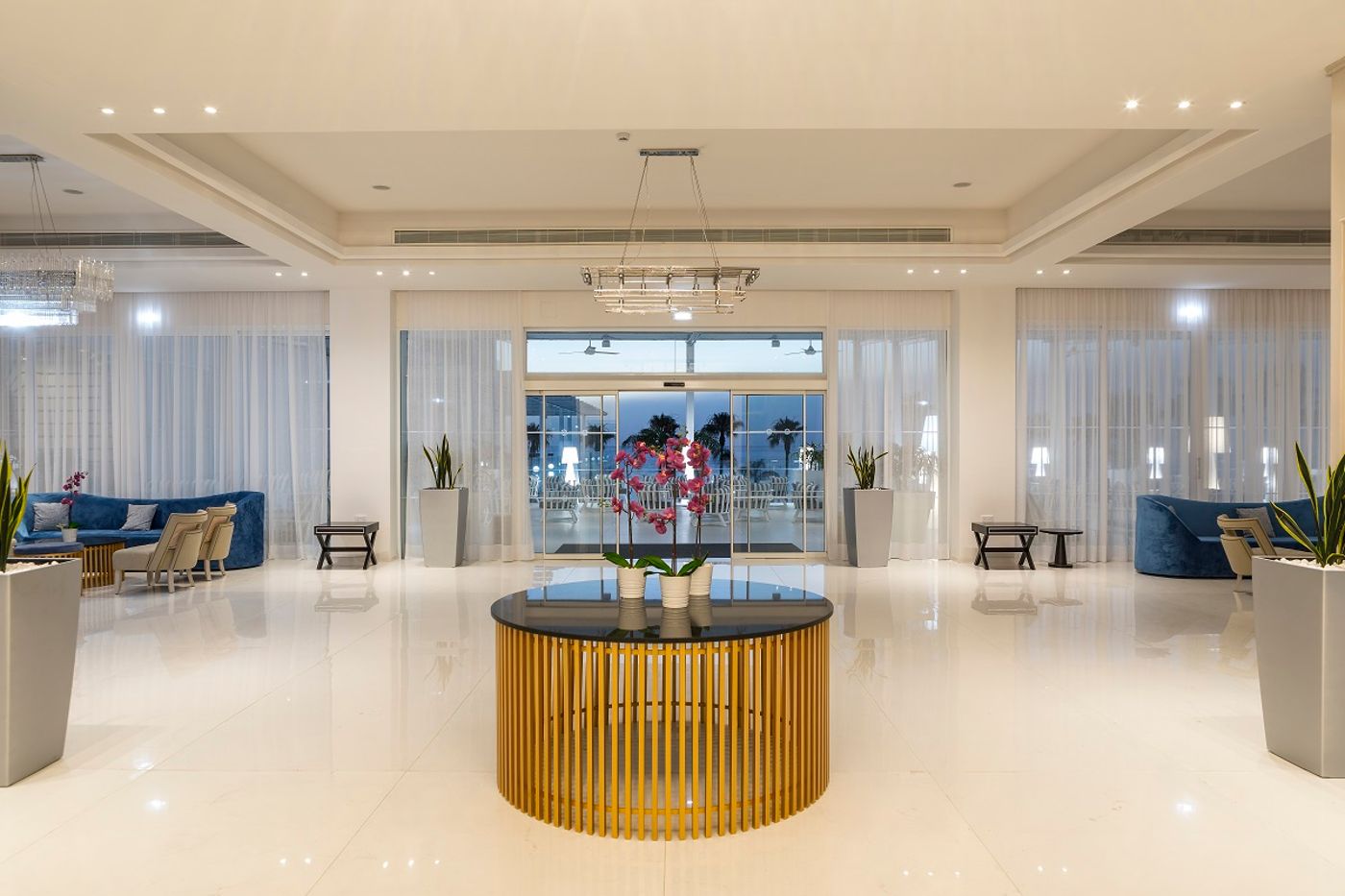 Tsokkos-Constantinos-The-Great-Beach-Hotel-Lobby-19
