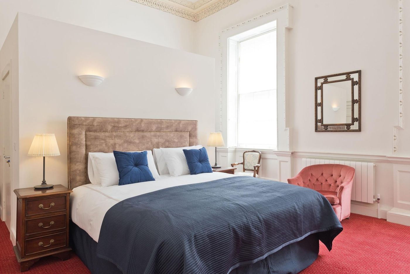 Henrietta-Suites-City-Centre-Room-25