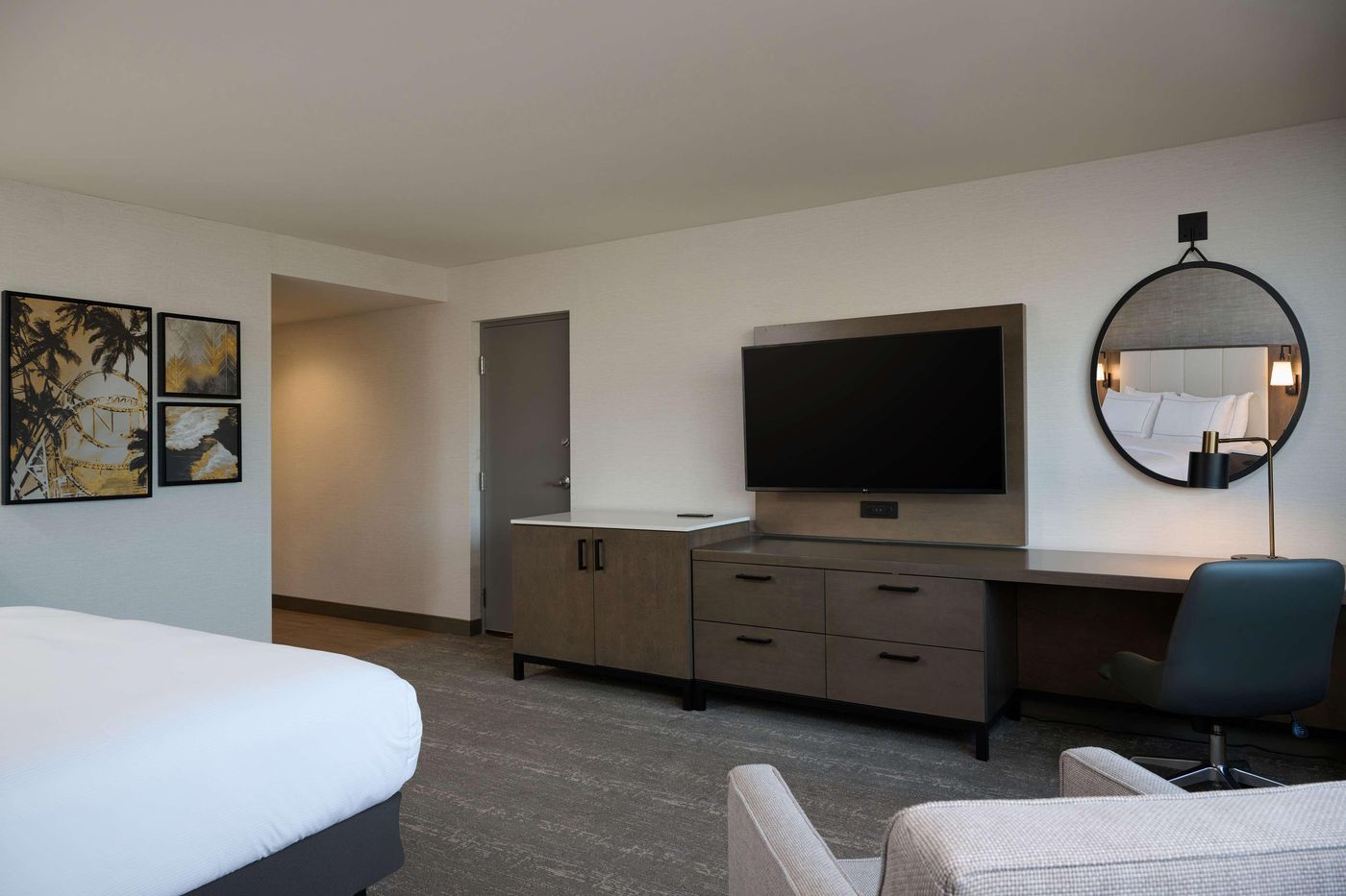Doubletree-by-Hilton-Buena-Park-Room-27