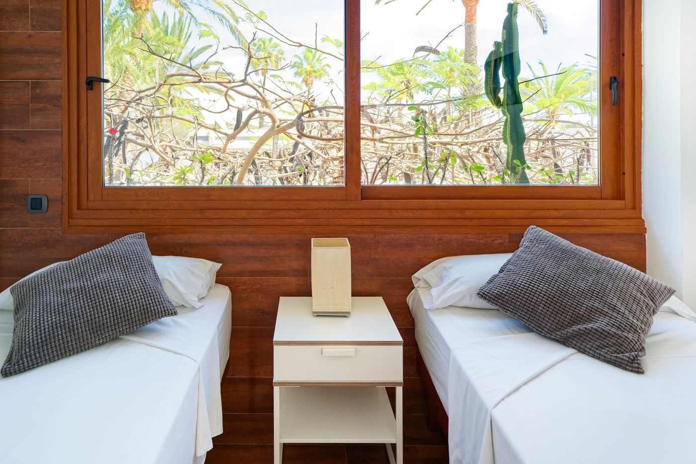 Apartamentos-Cocoteros-Room-16