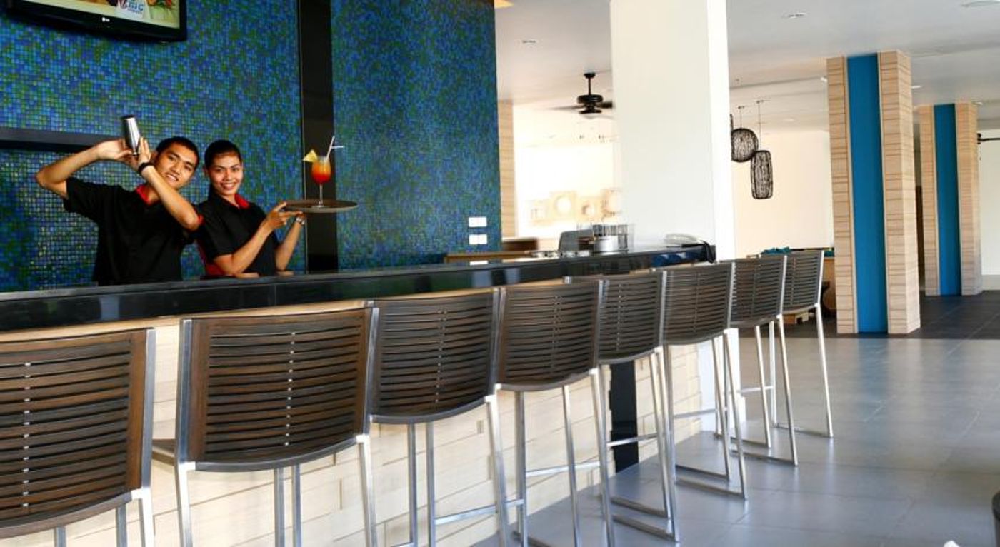 ibis-Phuket-Kata-Bar-39