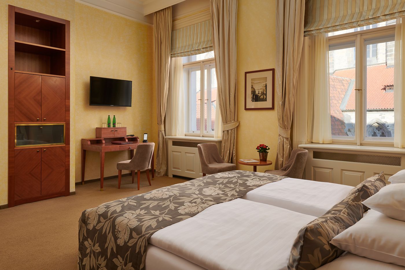 Ventana-Hotel-Prague-Room-8
