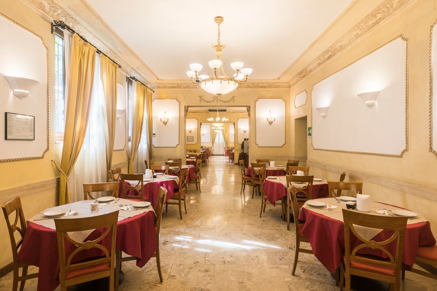 Villa-Rosa-Restaurant-24