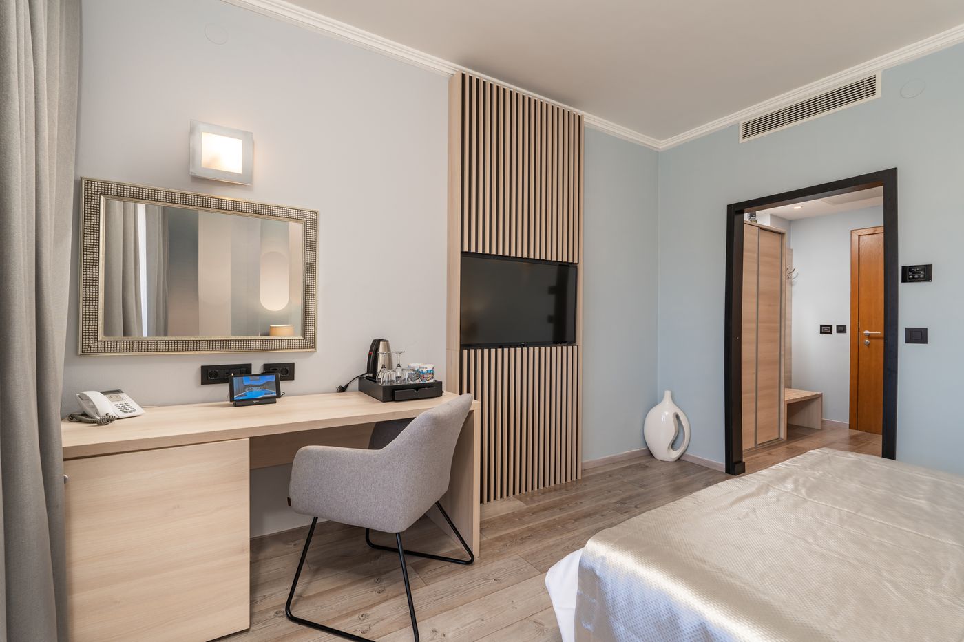 Berkeley-General-view-24